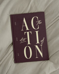 Vue de la couverture du planner journalier The Art of Actoin, des éditions Creative Spark par Manifa Kind.